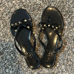 NWOT black sandals